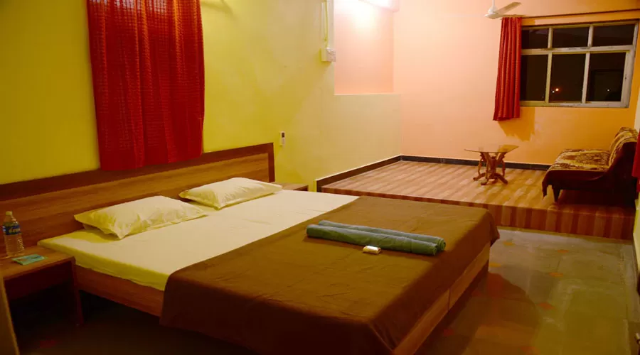 list of hotels in malavan